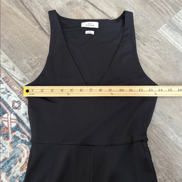 Babaton Contour Romper Biker Shorts Deep Plunge Top Size Medium - Picture 3 of 9